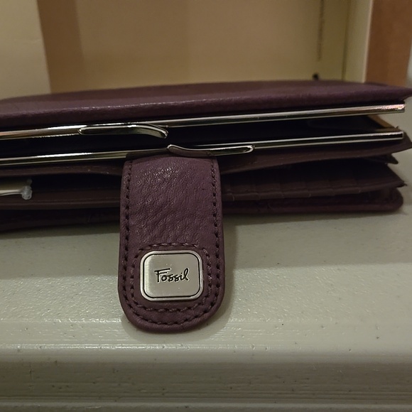 Women's Wallet - Picture 4 of 5